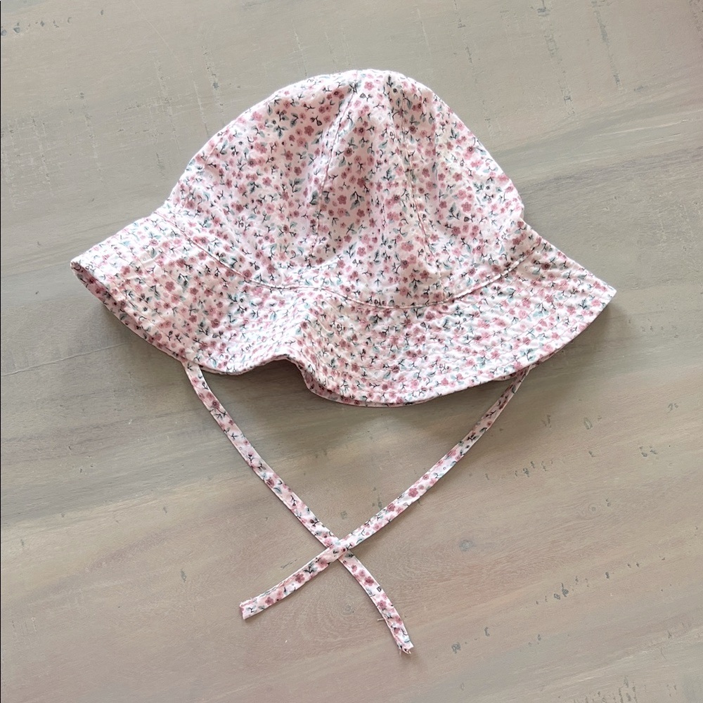 Floral Pink Kids Sun Hat. Size: 3 / 4T (or 3-4 years old). Must Bundle.